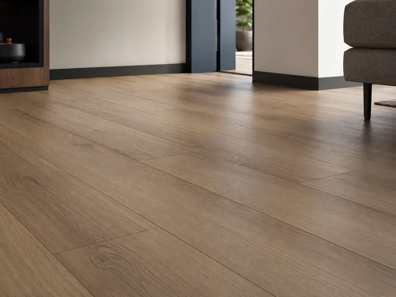 Laminatboden mit sauberem Übergang